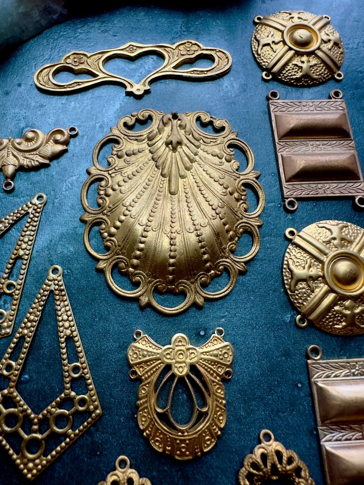 14 Pc Vintage Vault Collection - Vintaj Idaho - 01/30/2026 - Vintaj Live Shop ID