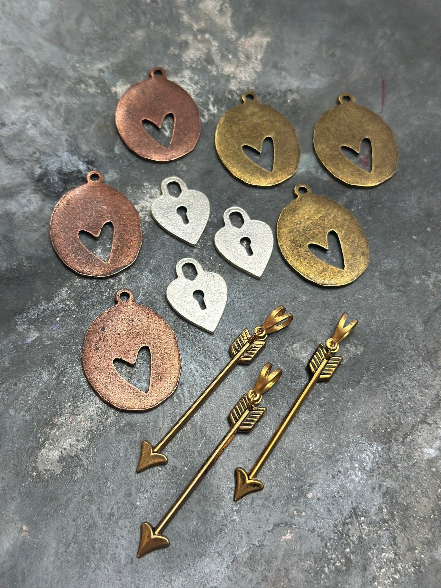 12 pcs Hearts and Arrows - Bulk Up - Vintaj Design - 2/19/25 - Vintaj Live Shop