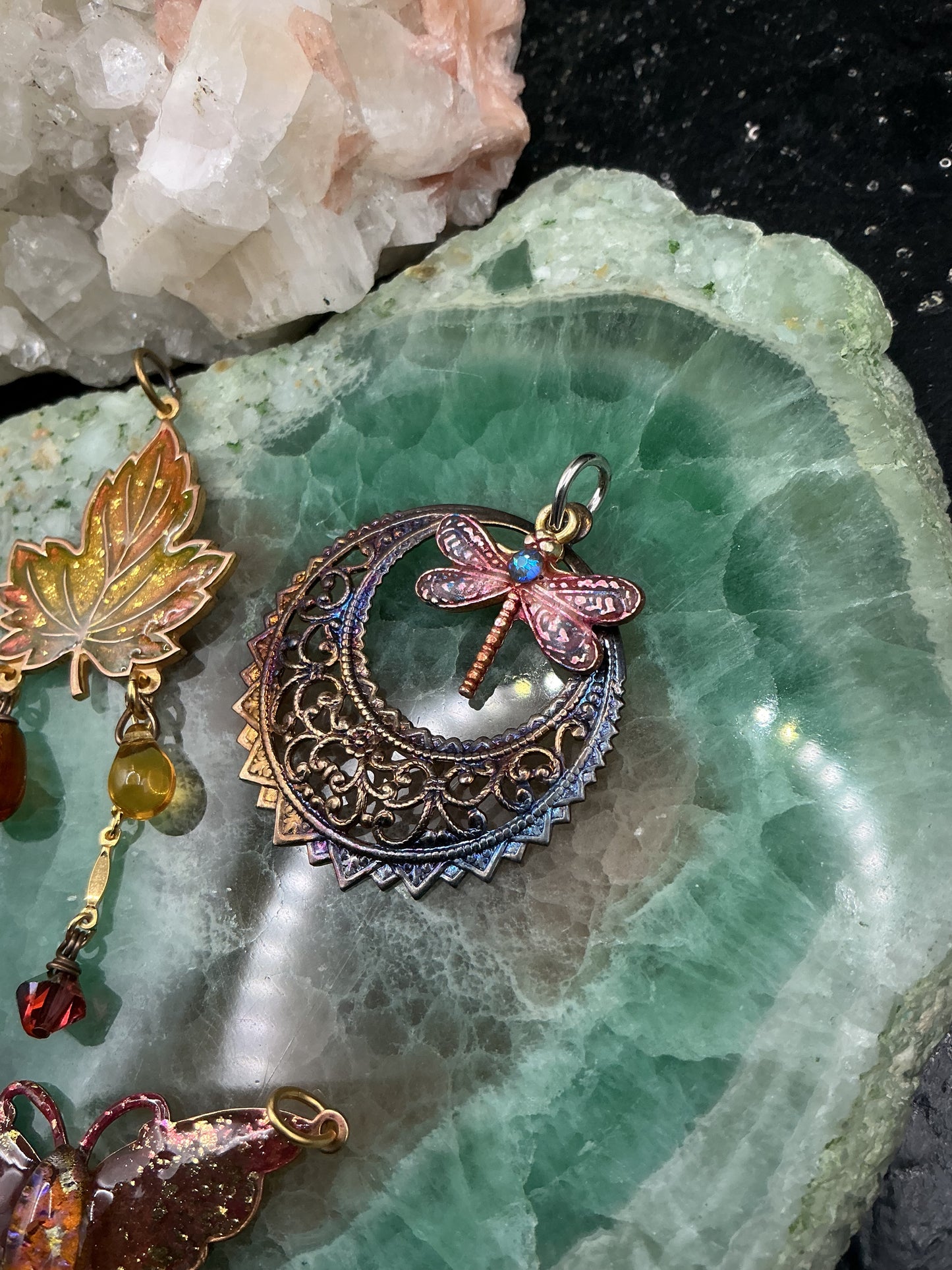 Amber Flight 4 Vintage Pendant Lot - VLS Idaho - 7/3/26