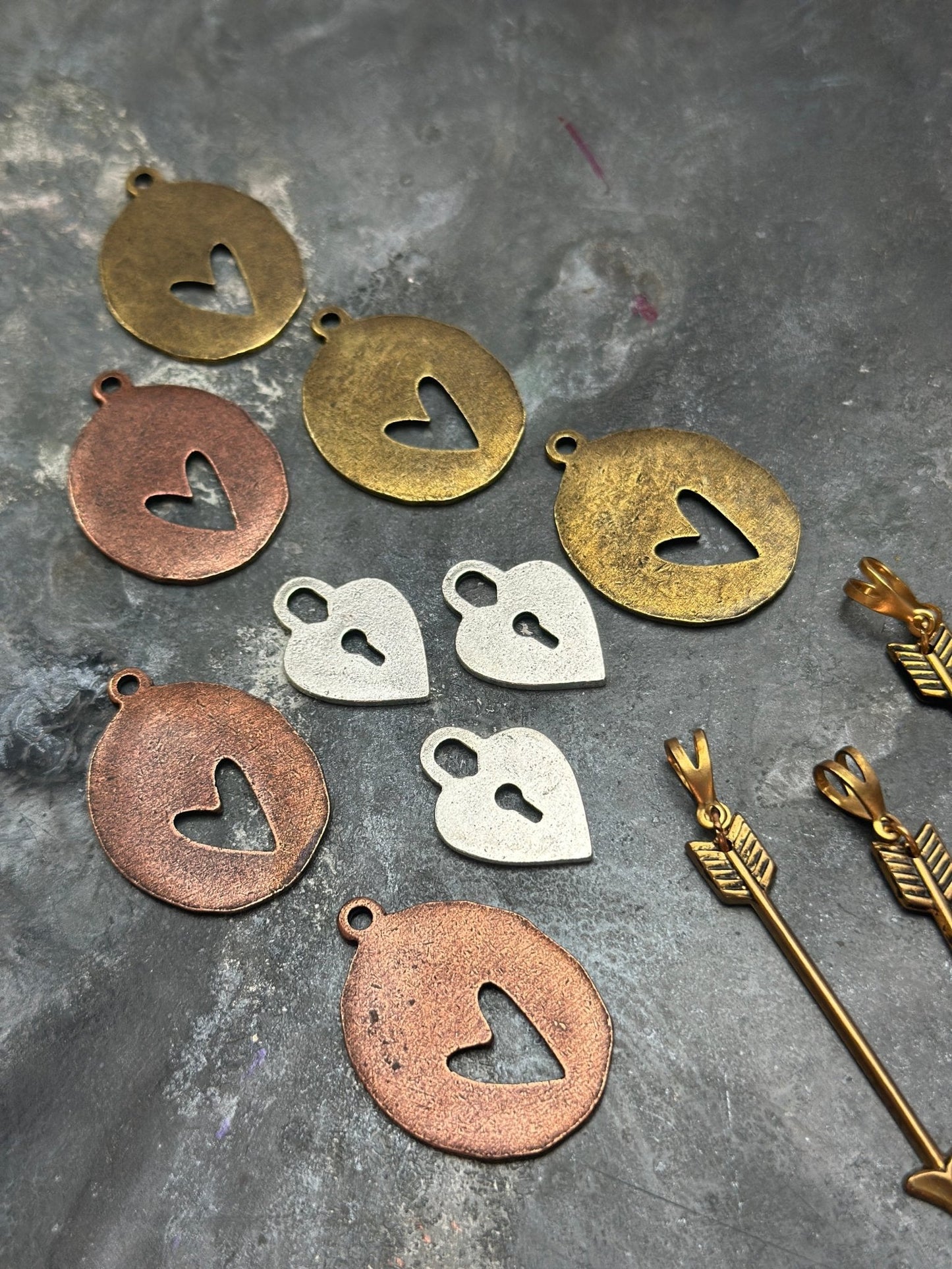 12 pcs Hearts and Arrows - Bulk Up - Vintaj Design - 2/19/25 - Vintaj Live Shop
