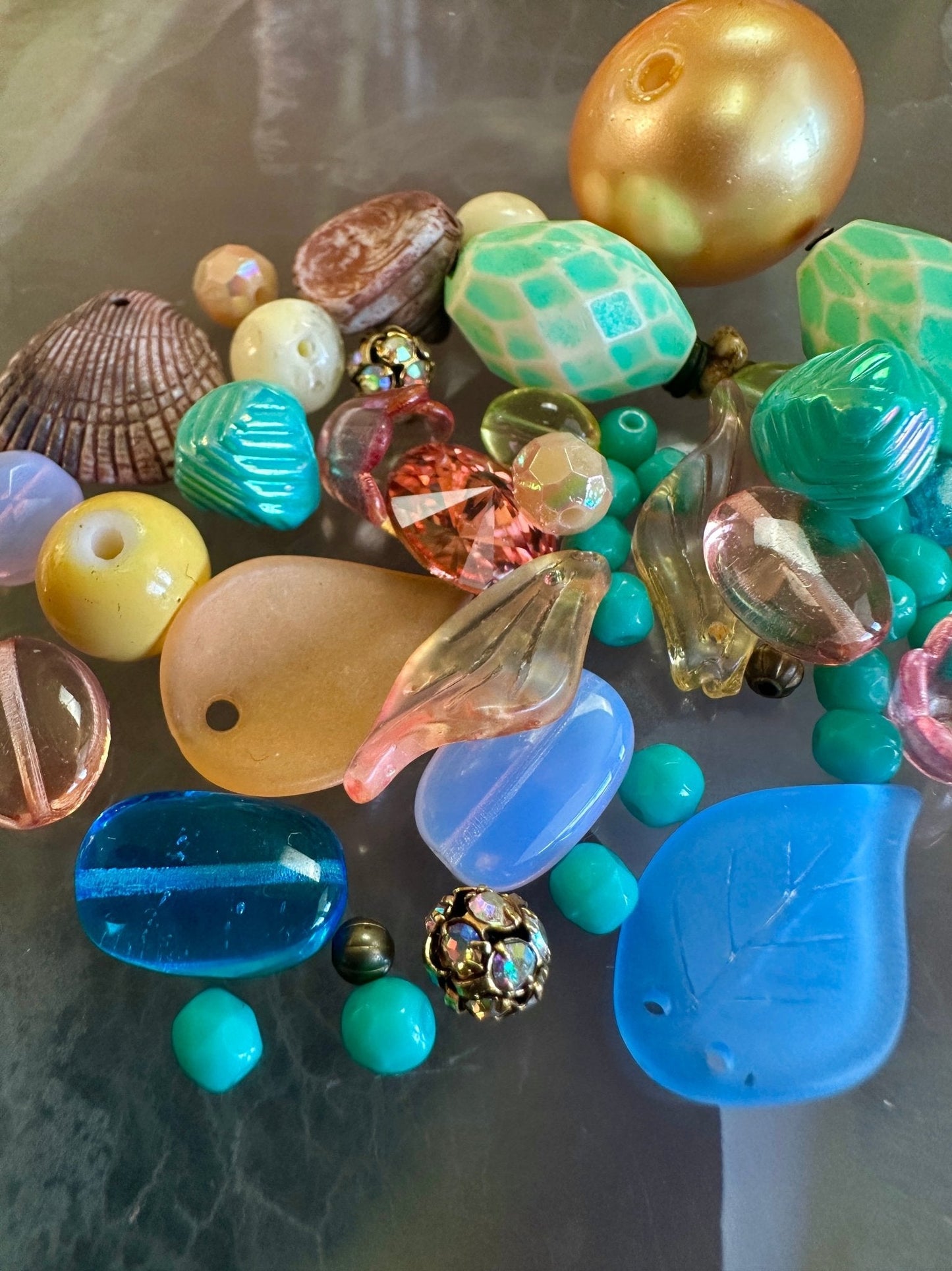 Caribbean Coral Crystal & Bead Mix - Vintaj Design - 3/26/2025 - Vintaj Live Shop