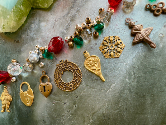 Storybook Christmas - Charms Beads Inspo Pack - Vintaj Idaho - 12/11/2025