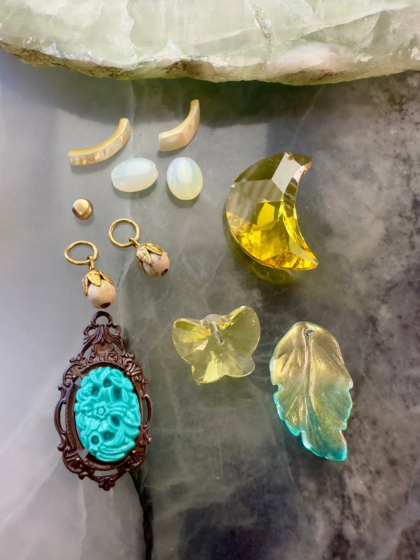 Citrine Wings Pendant Kit - Vintaj Design - 4/26/24 - Vintaj Live Shop