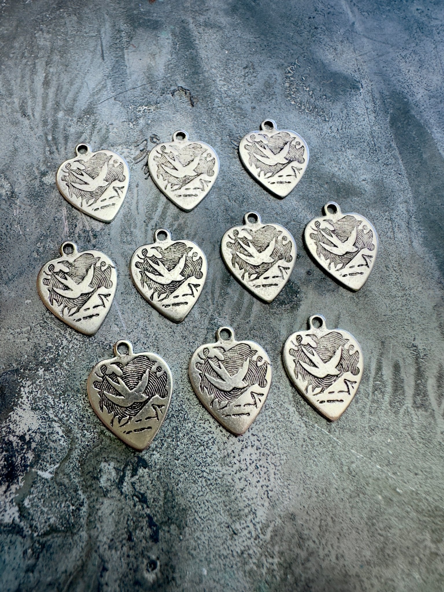 10 pcs Sparrow Heart - BULK UP - Vintaj Design - 1/22/25 - Vintaj Live Shop