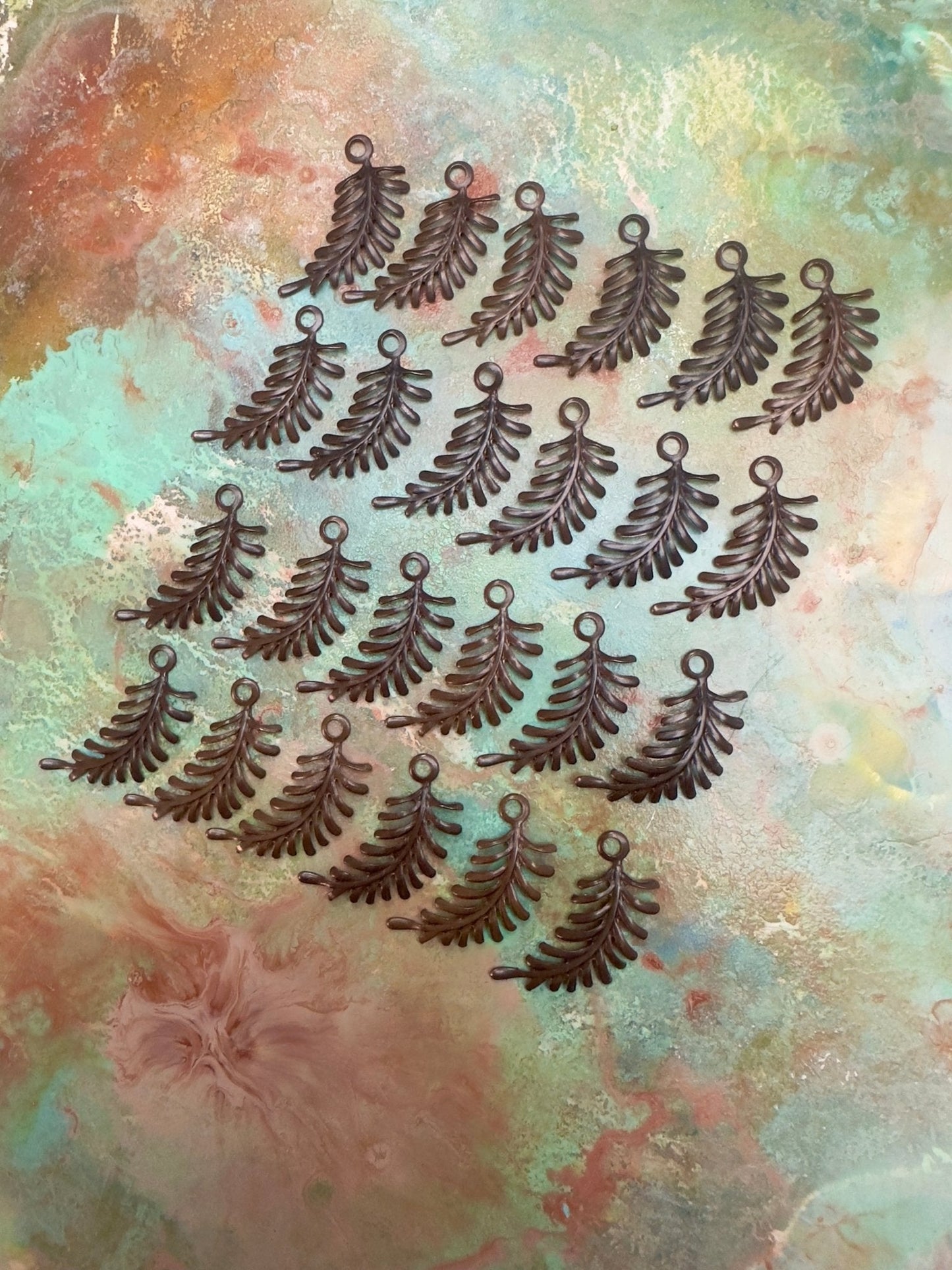 24 Pc Fern Openwork Pendant BULK UP - Vintaj Design - 2/5/25 - Vintaj Live Shop