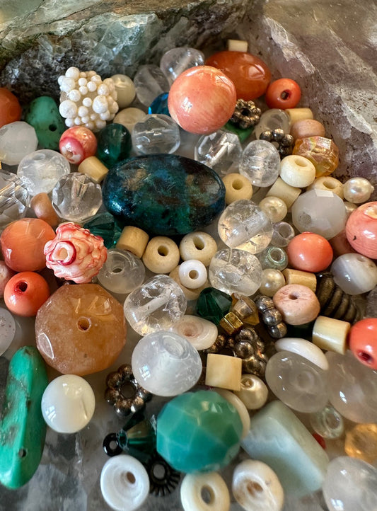 Beachy Keen - 1 oz Vintage Bead Mix - Idaho Vintaj Design - 7/4/2025 - Vintaj Live Shop ID