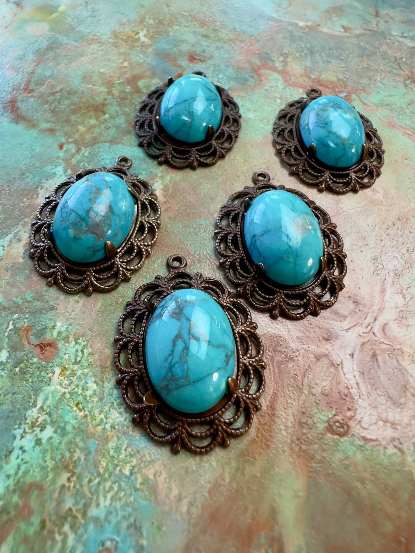 BULK UP - Howlite Turquoise Setting 5 Pcs Pendants - Vintaj - 8/21 - Vintaj Live Shop ID