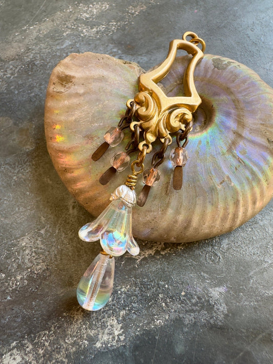 Effervescent Aura Pendant Kit - Vintaj Idaho Design - 8/20/2025 - Vintaj Live Shop ID