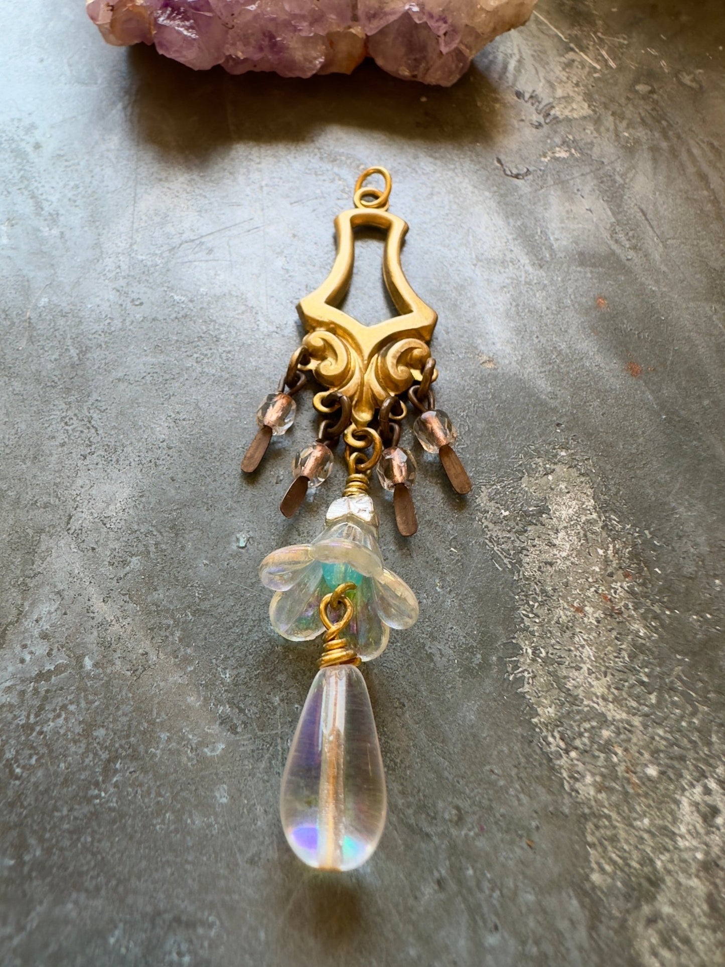 Effervescent Aura Pendant Kit - Vintaj Idaho Design - 8/20/2025 - Vintaj Live Shop ID