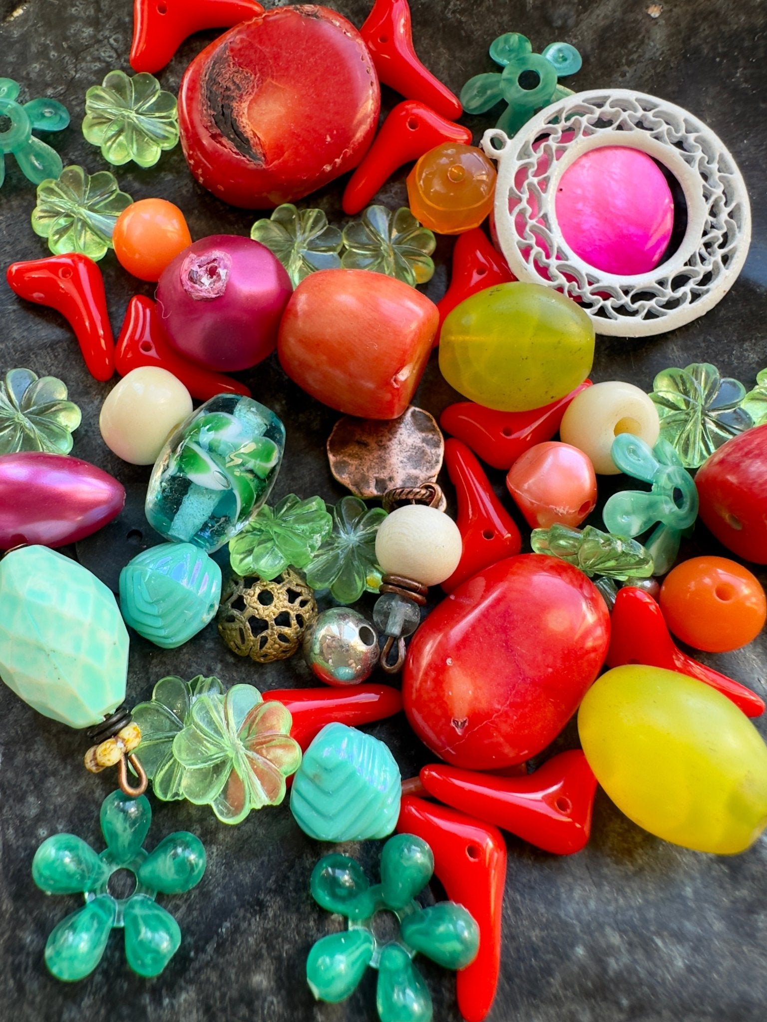 Fiji Frolic - Bold Vintage Bead Mix - Idaho Vintaj Design - 10/9/2025 - Vintaj Live Shop ID