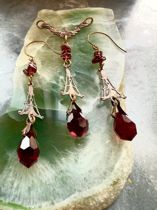 Garnet Trellis - Pendant & Earring Kit - Vintaj Idaho Design - 10/1/2025 - Vintaj Live Shop ID