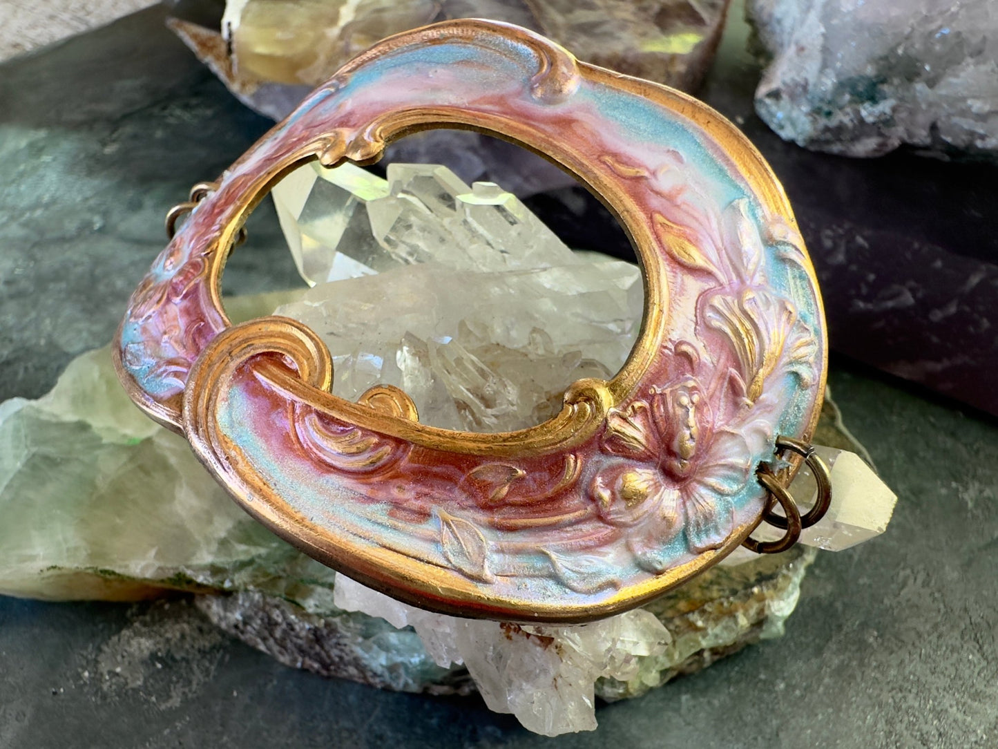 Hand Cold - Enameled Fairyish Bracelet Connector - Vintaj Idaho Design - 7/17/2025 - Vintaj Live Shop ID