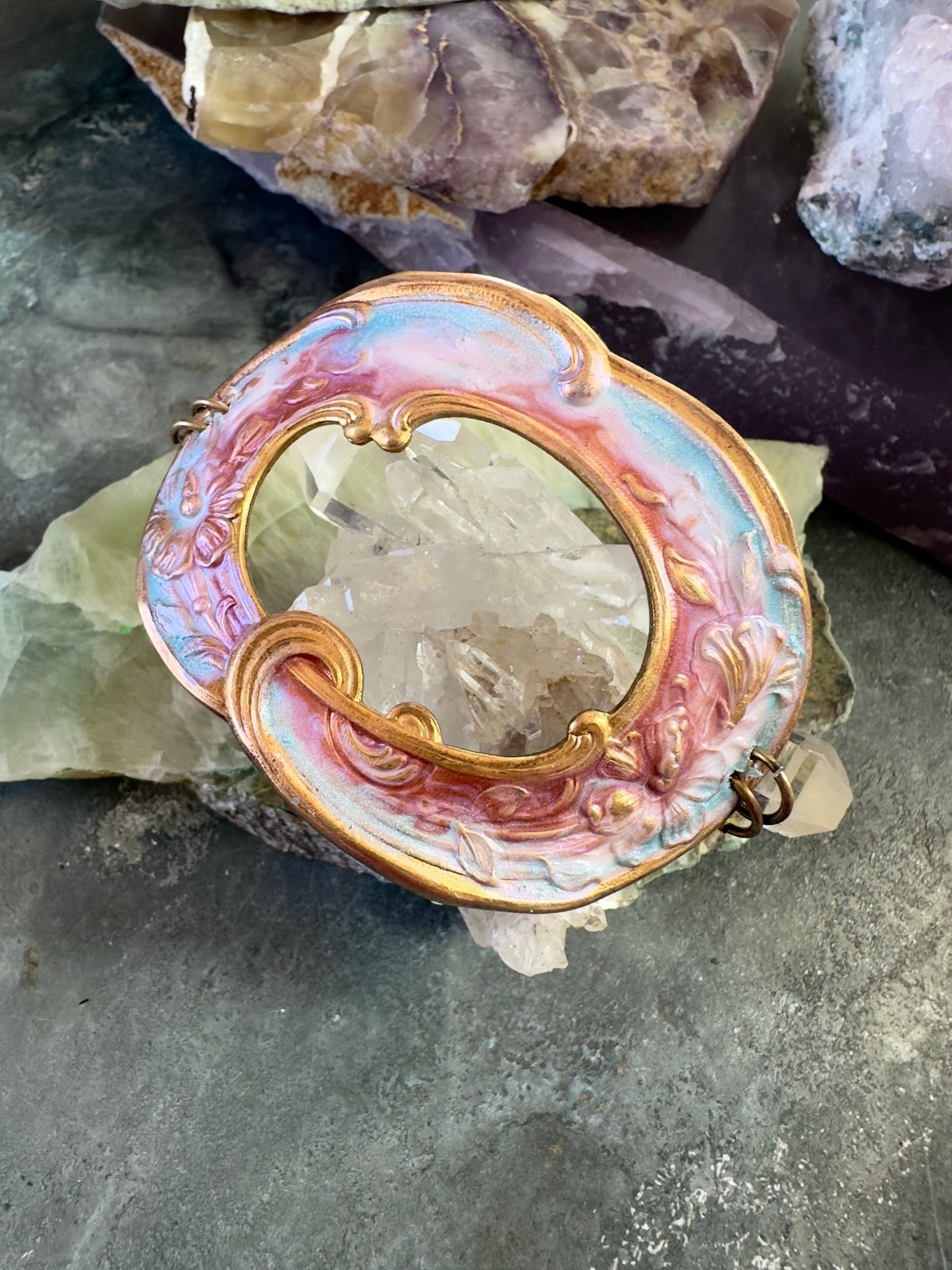 Hand Cold - Enameled Fairyish Bracelet Connector - Vintaj Idaho Design - 7/17/2025 - Vintaj Live Shop ID
