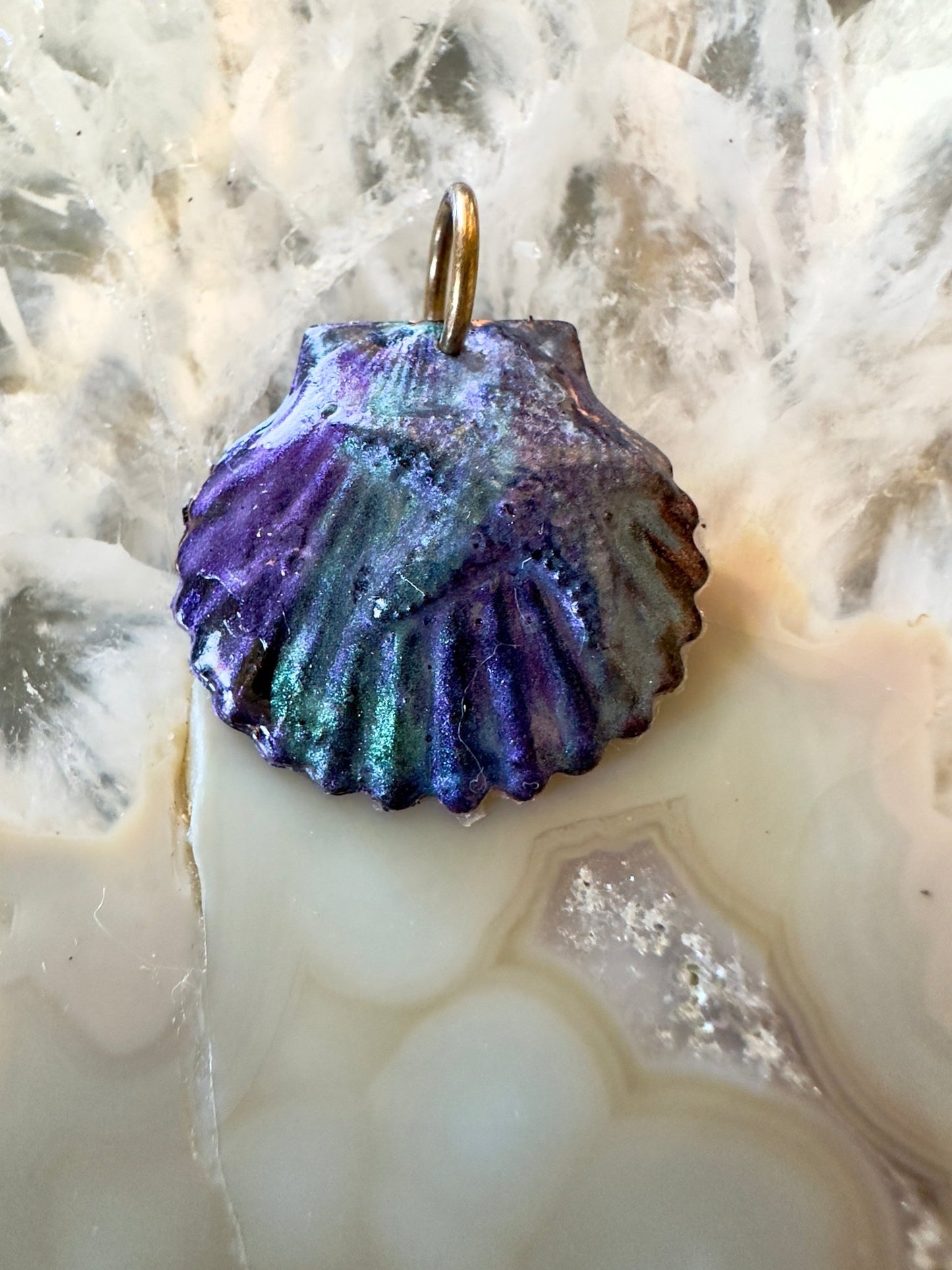 Hand Cold - Enameled Resin Royal Shores Pendant - Vintaj Idaho Design - 7/23/2025 - Vintaj Live Shop ID