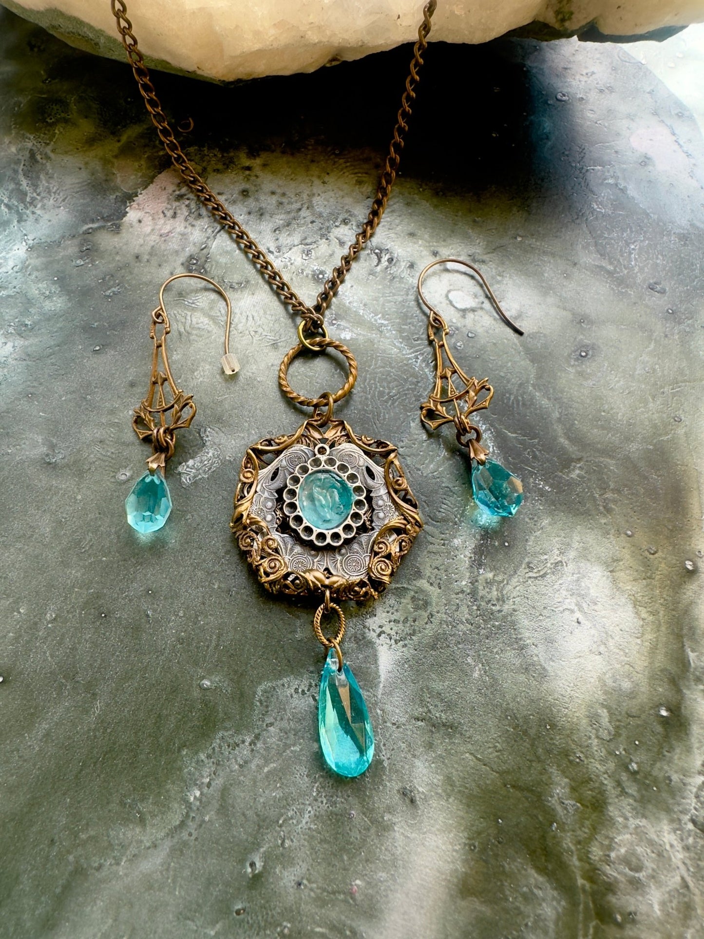 Lot 13 Weekend Pop - Up - Jewelry Trunk Sale - Vintaj Idaho Design - 10/25/25 - Vintaj Live Shop ID