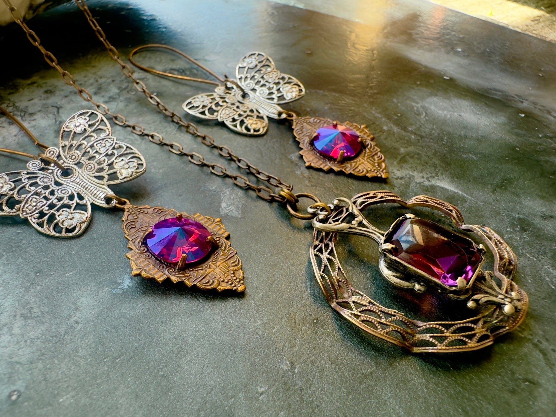 Lot 20 Weekend Pop - Up - Jewelry Trunk Sale - Vintaj Idaho Design - 10/25/25 - Vintaj Live Shop ID