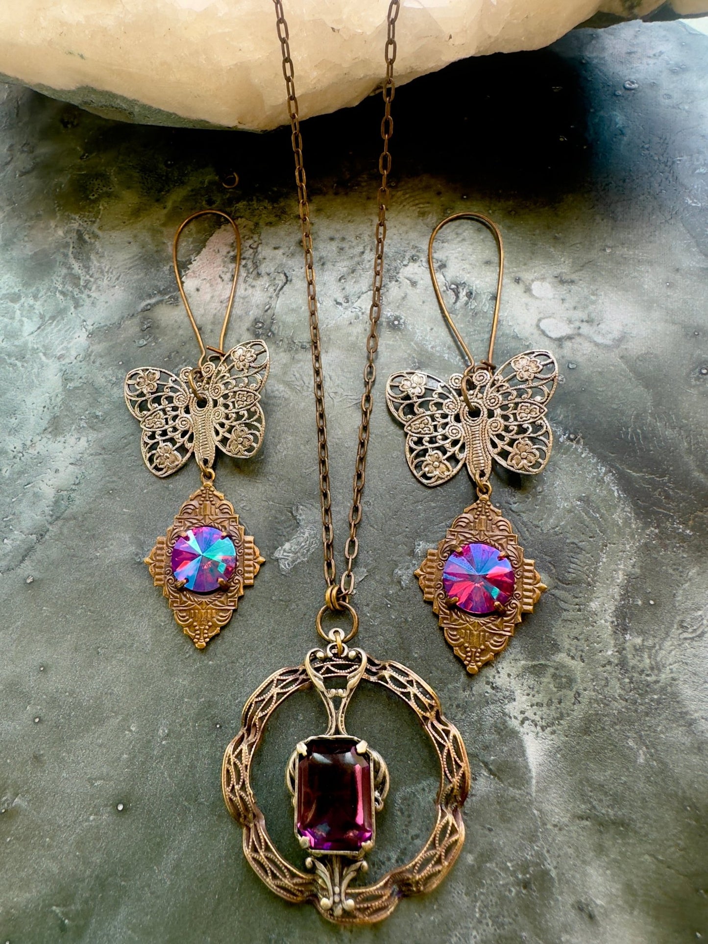 Lot 20 Weekend Pop - Up - Jewelry Trunk Sale - Vintaj Idaho Design - 10/25/25 - Vintaj Live Shop ID