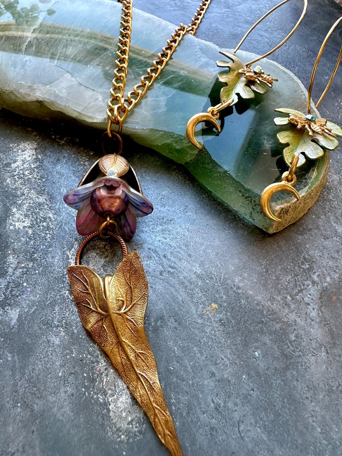Lot 24 Renaissance Faire Live - Jewelry Trunk Sale - Vintaj Idaho Design - 9/19/25 - Vintaj Live Shop ID