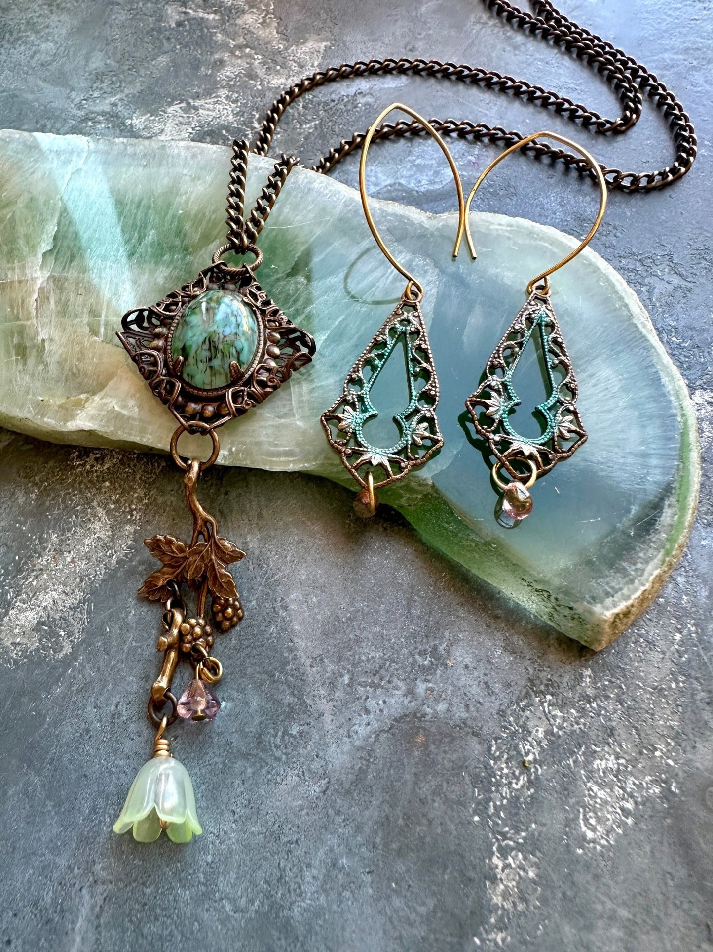 Lot 47 Renaissance Faire Live - Jewelry Trunk Sale - Vintaj Idaho Design - 9/19/25 - Vintaj Live Shop ID