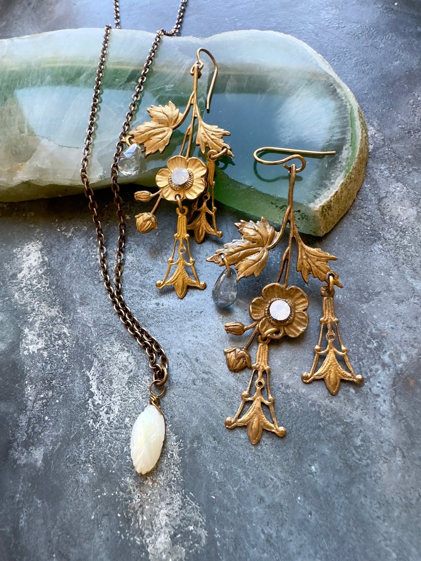 Lot 68 Renaissance Faire Live - Jewelry Trunk Sale - Vintaj Idaho Design - 9/19/25 - Vintaj Live Shop ID