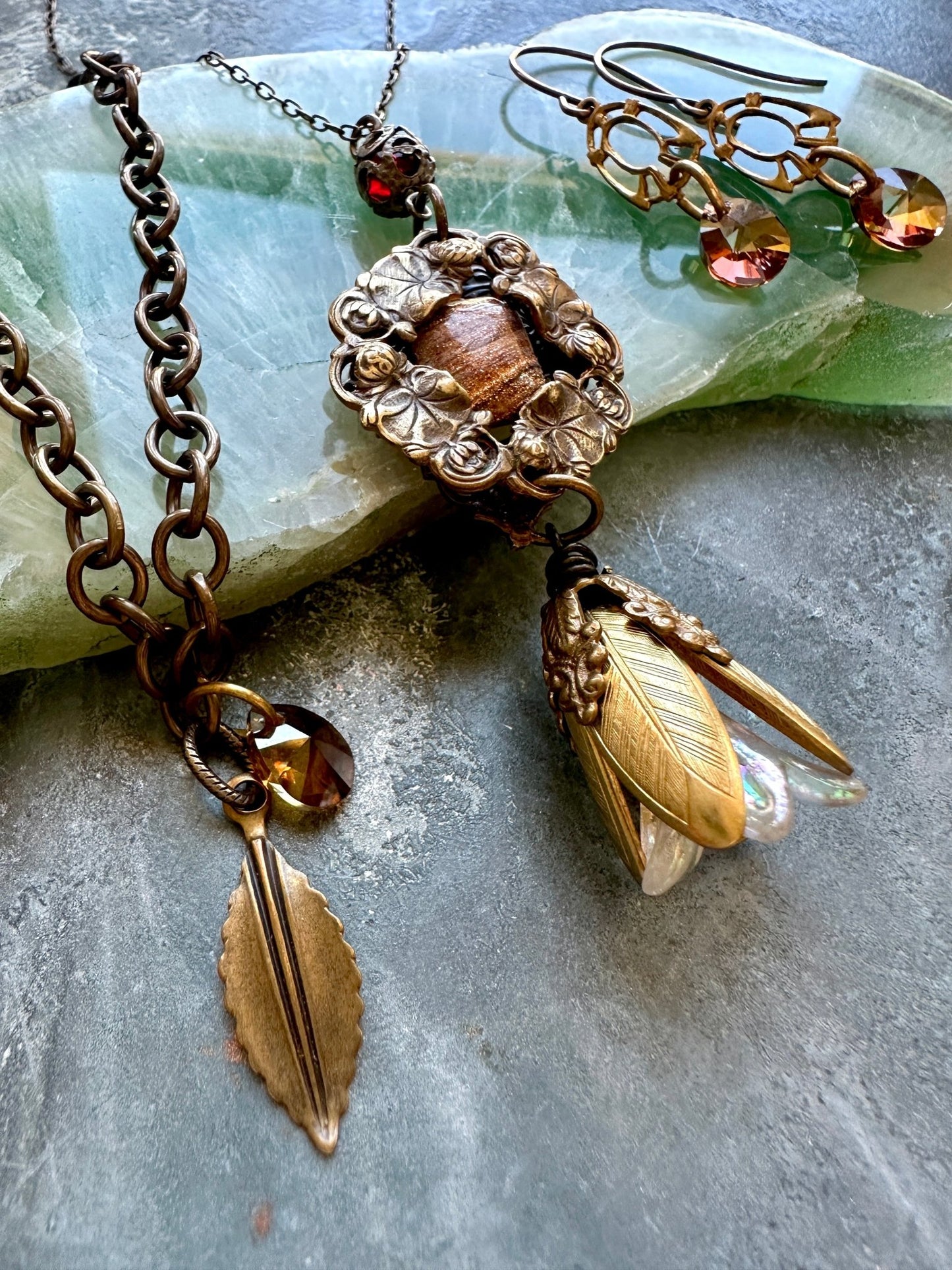 Lot 77 Renaissance Faire Live - Jewelry Trunk Sale - Vintaj Idaho Design - 9/19/25 - Vintaj Live Shop ID