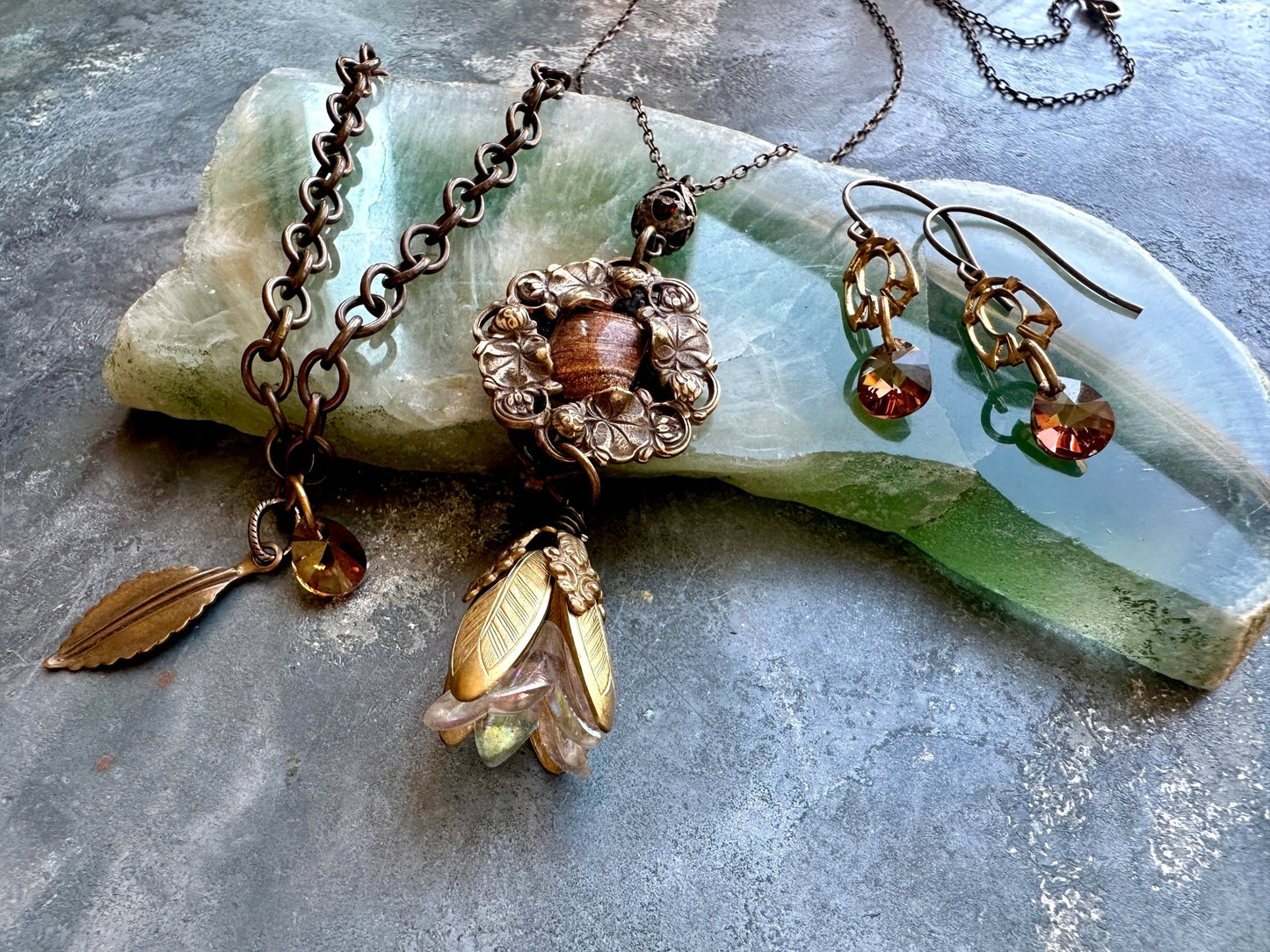 Lot 77 Renaissance Faire Live - Jewelry Trunk Sale - Vintaj Idaho Design - 9/19/25 - Vintaj Live Shop ID