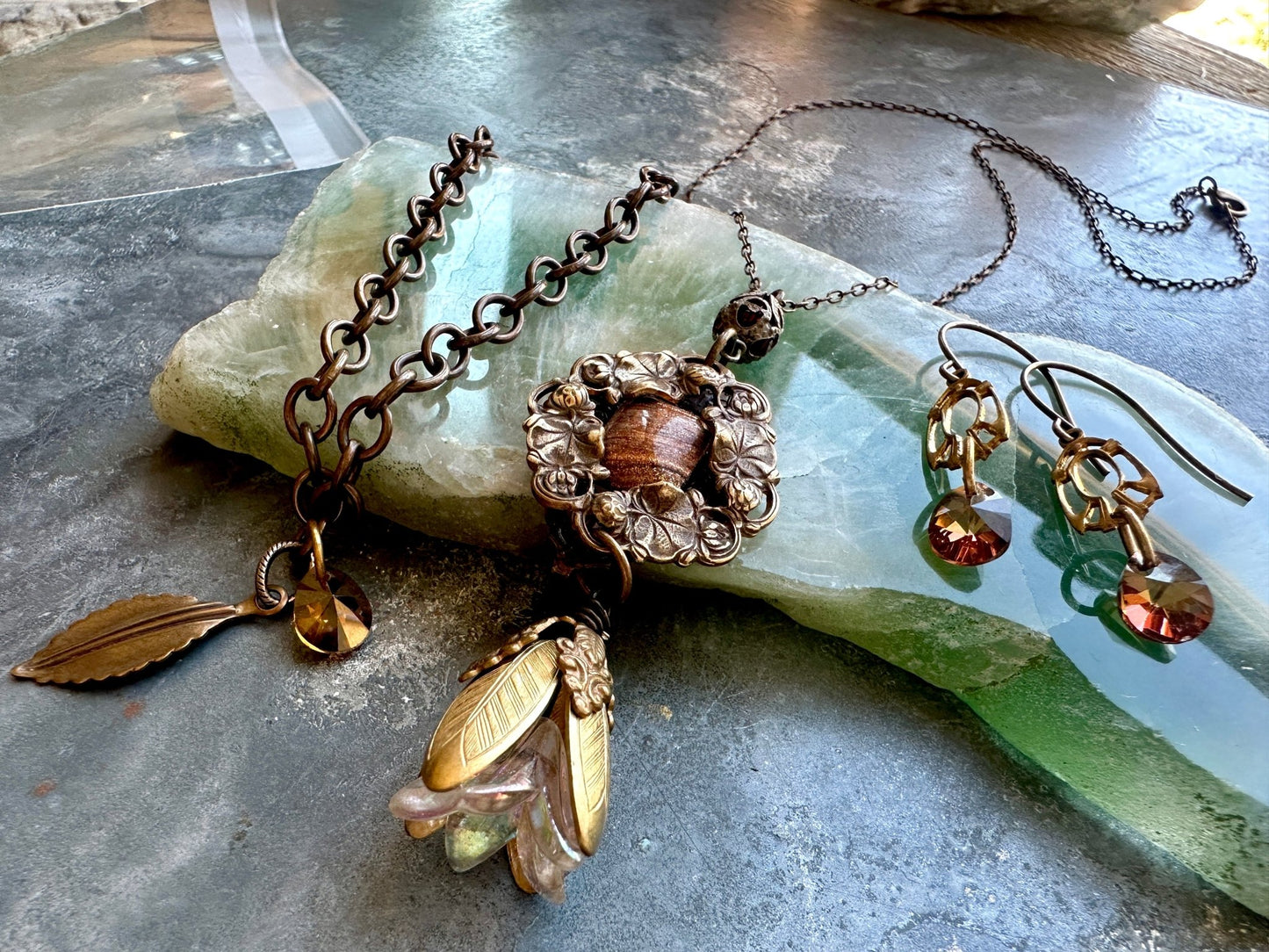 Lot 77 Renaissance Faire Live - Jewelry Trunk Sale - Vintaj Idaho Design - 9/19/25 - Vintaj Live Shop ID