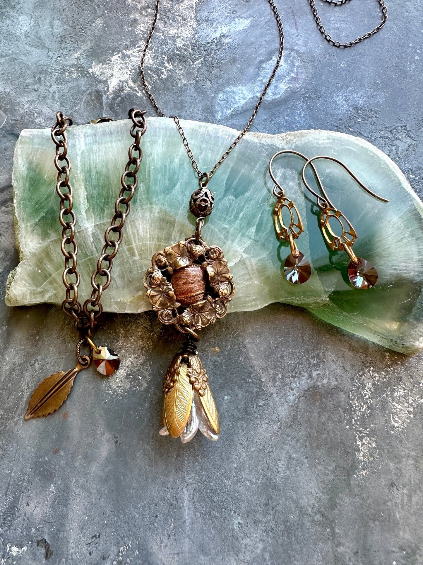 Lot 77 Renaissance Faire Live - Jewelry Trunk Sale - Vintaj Idaho Design - 9/19/25 - Vintaj Live Shop ID
