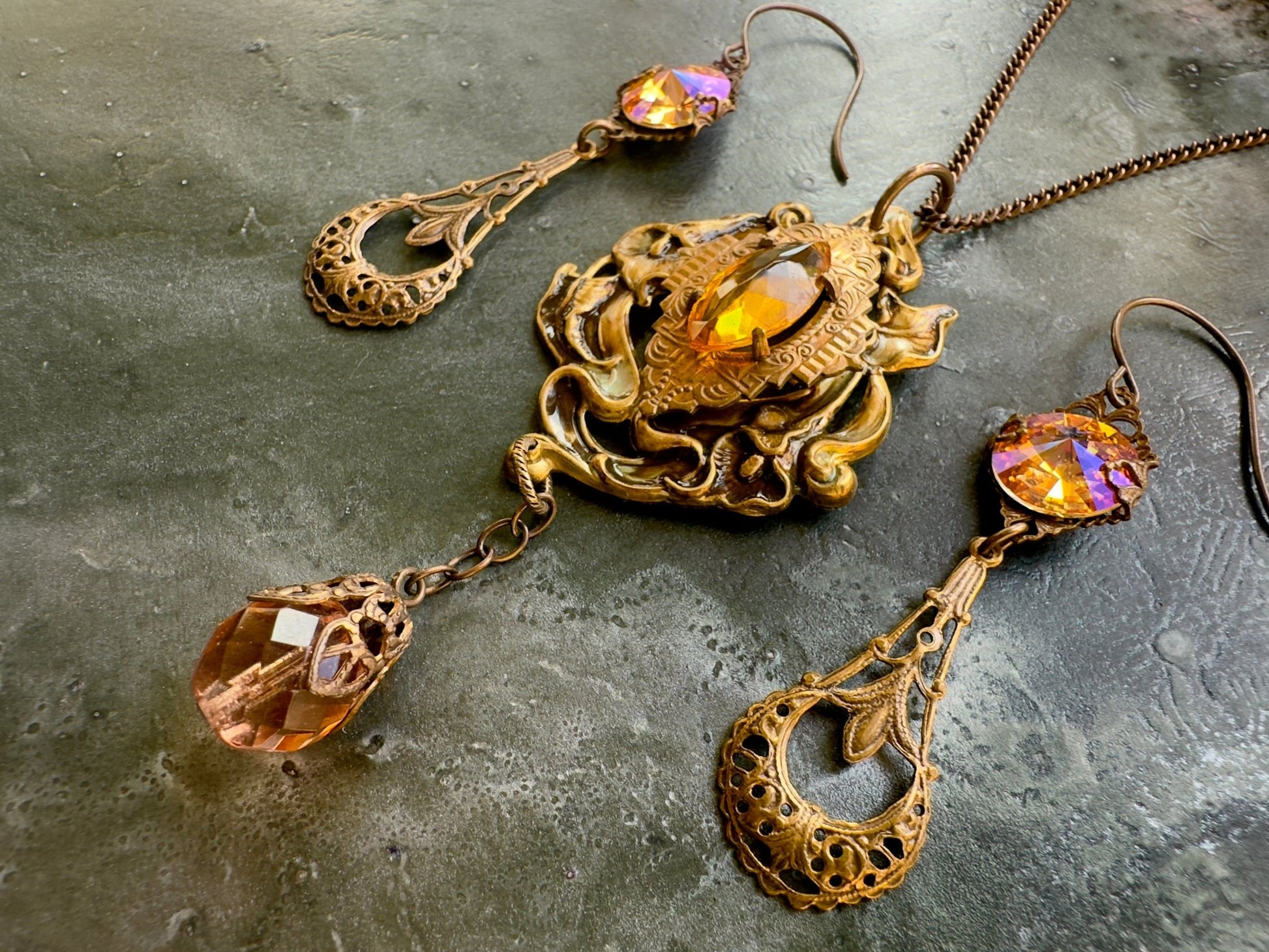 Lot 8 Weekend Pop - Up - Jewelry Trunk Sale - Vintaj Idaho Design - 10/18/25 - Vintaj Live Shop ID
