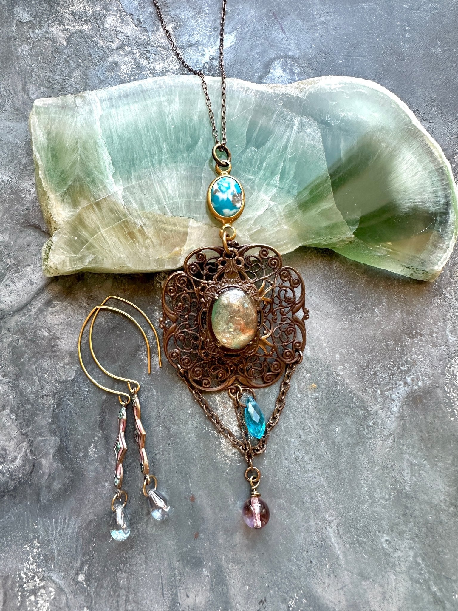 Lot 91 Renaissance Faire Live - Jewelry Trunk Sale - Vintaj Idaho Design - 9/19/25 - Vintaj Live Shop ID