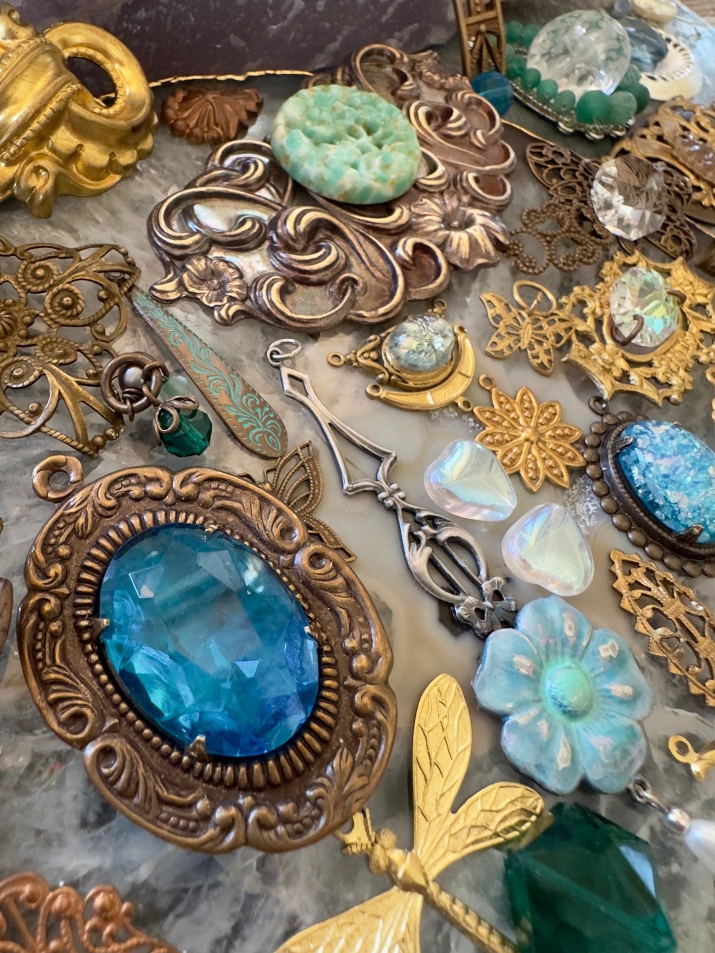 MEGA OAK Wednesday Drop! - One Of A Kind Curated Lot - Vintaj Idaho Design - 7/23/2025 - Vintaj Live Shop ID