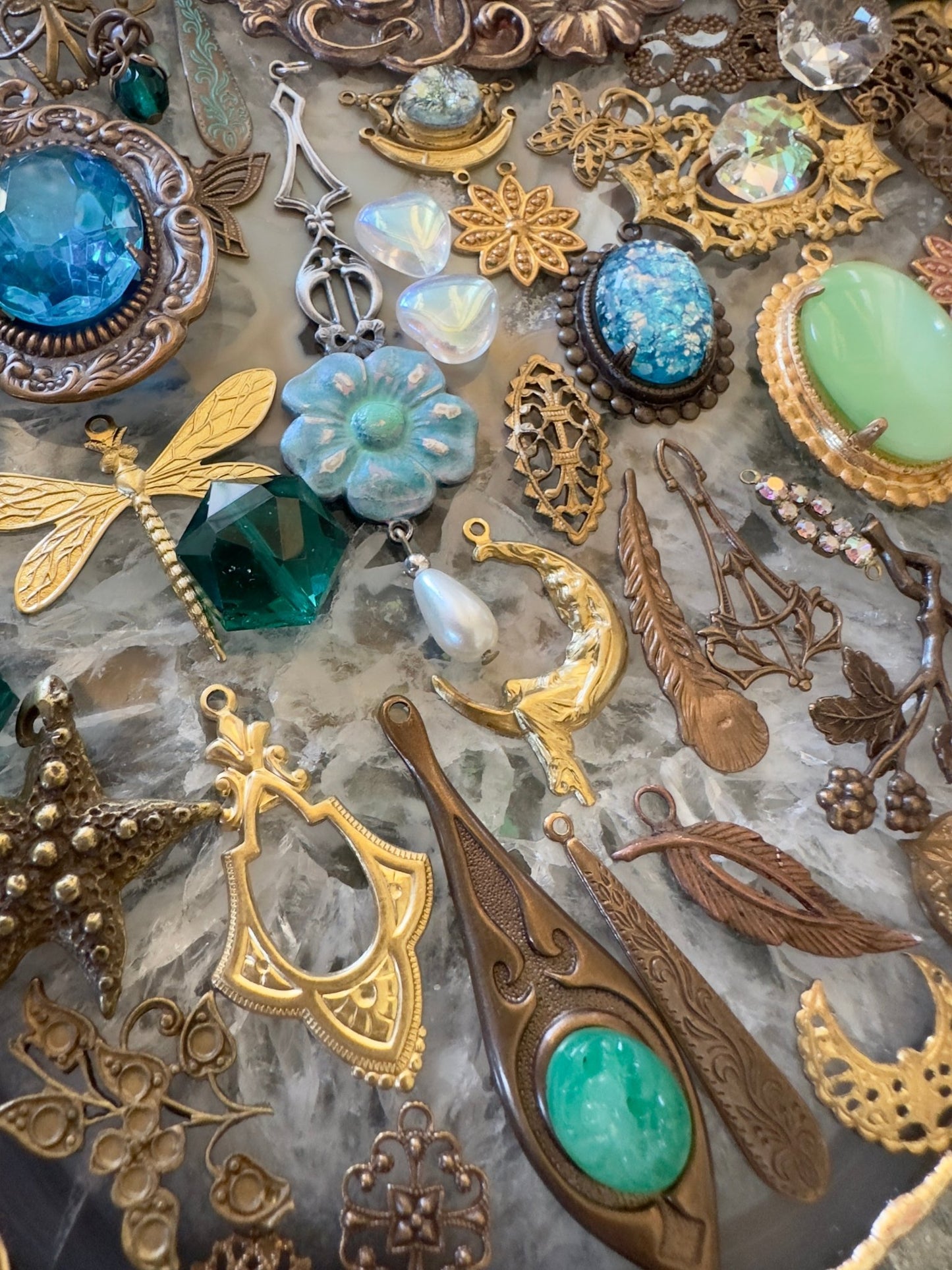 MEGA OAK Wednesday Drop! - One Of A Kind Curated Lot - Vintaj Idaho Design - 7/23/2025 - Vintaj Live Shop ID
