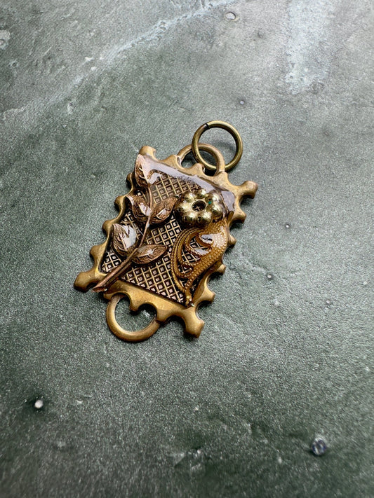 Moe Glow 11 - Handmade by Moe - Collage Pendant - Vintaj Idaho - 01/23/2026 - Vintaj Live Shop ID