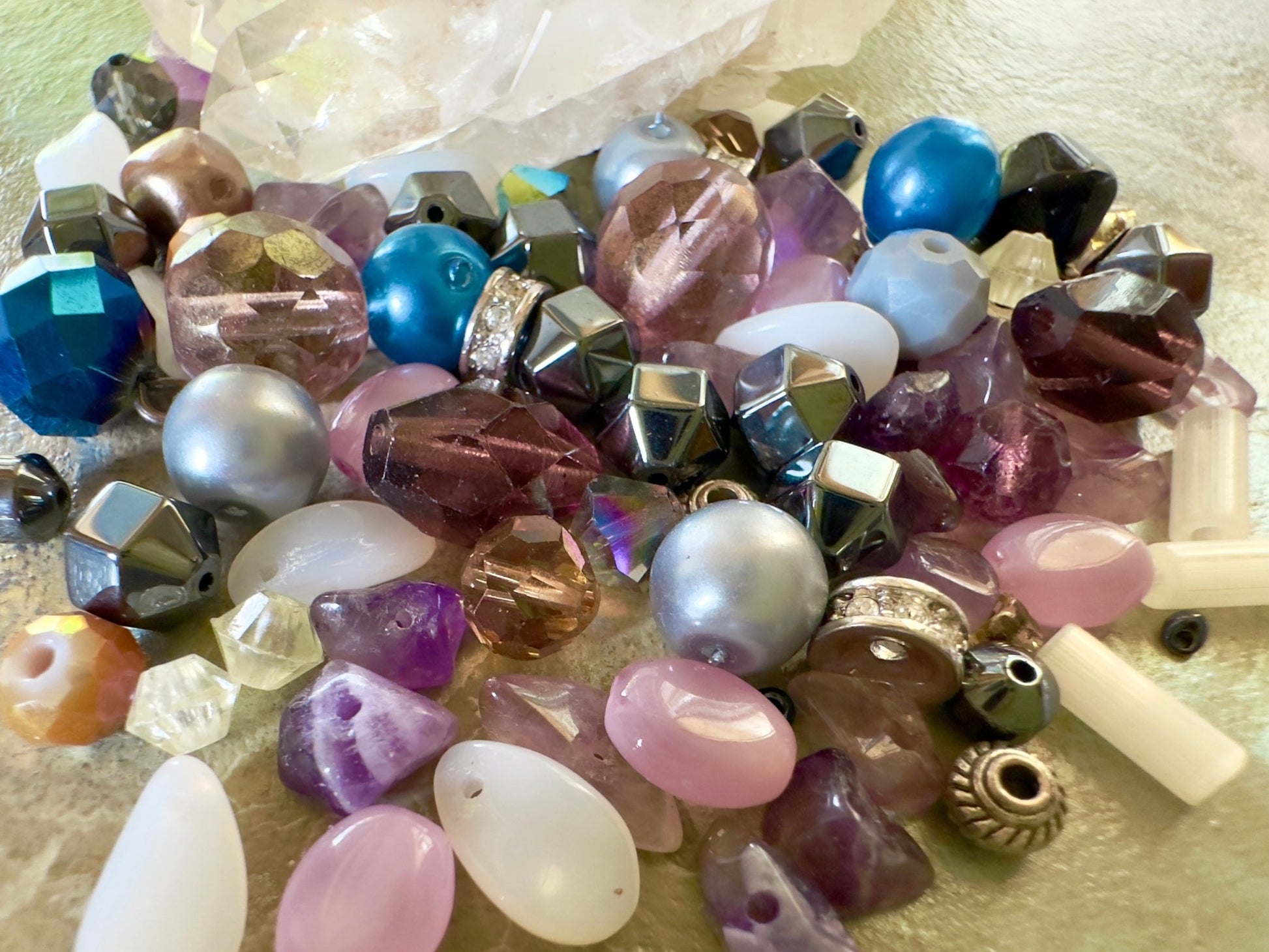 Moon Glow - 1 oz Vintage Bead Mix - Idaho Vintaj Design - 6/18/2025 - Vintaj Live Shop ID