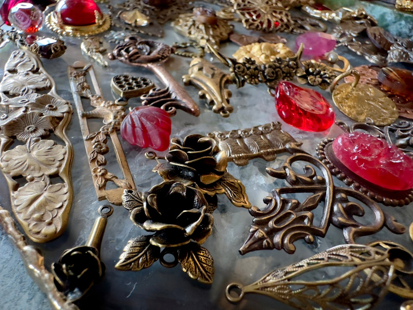 OAK Tuesday Drop! - One Of A Kind Curated Lot - Vintaj Idaho Design - 7/22/2025 - Vintaj Live Shop ID