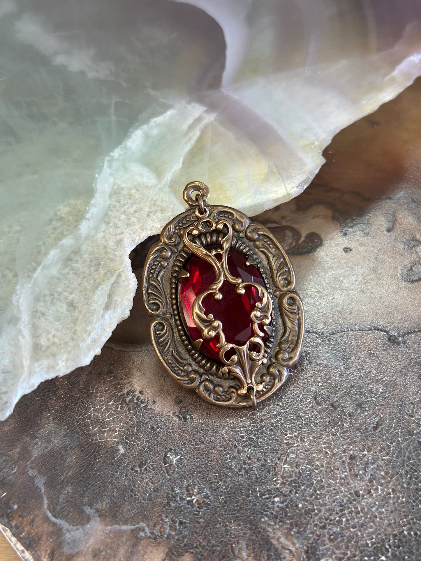 Ruby Glass Tension Wrap Pendant Kit - Vintaj Design - 3/26/2025 - Vintaj Live Shop ID