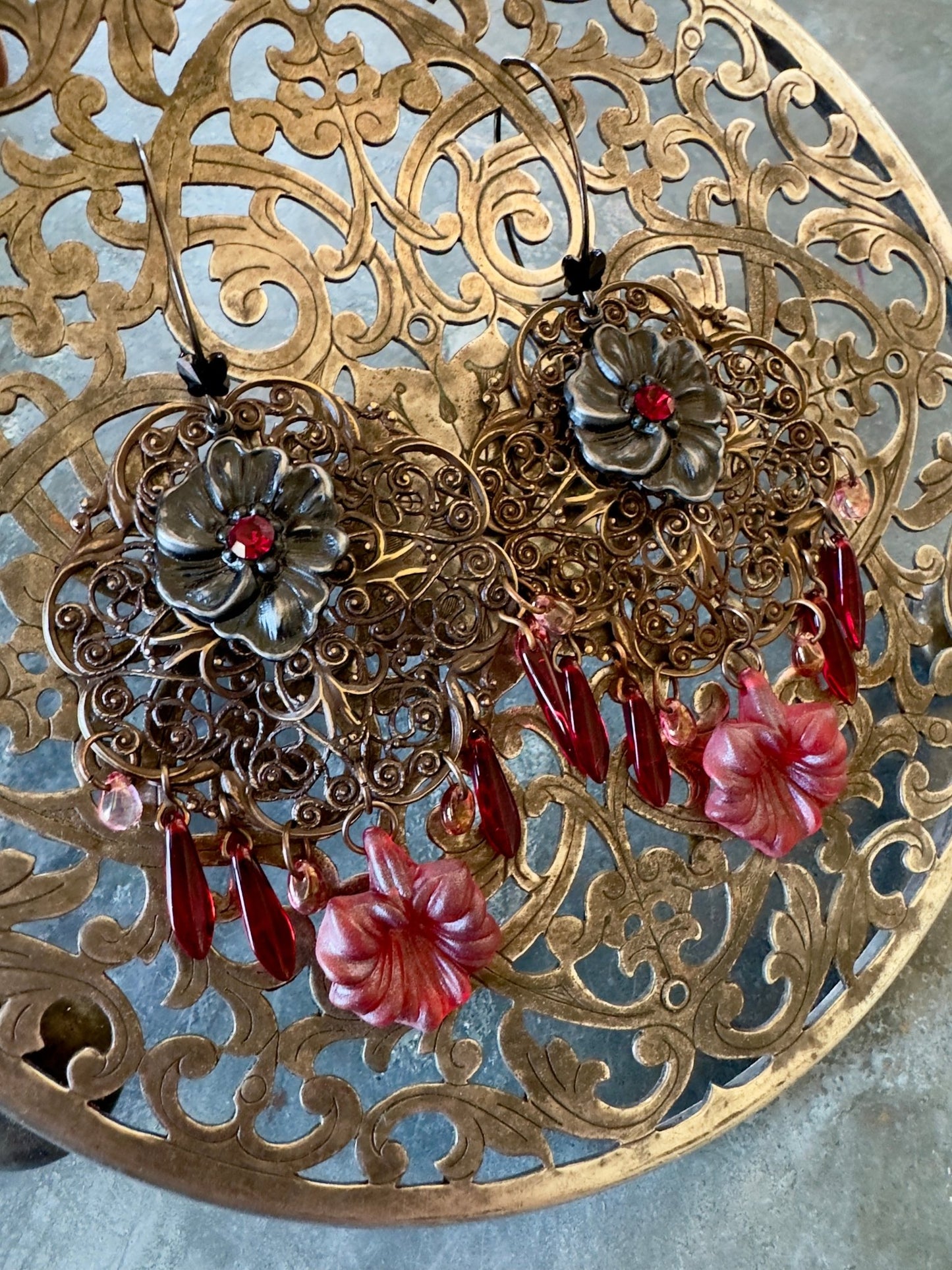 Scarlet Lace - Earrings Kit - Vintaj Idaho Design - 7/30/2025 - Vintaj Live Shop ID