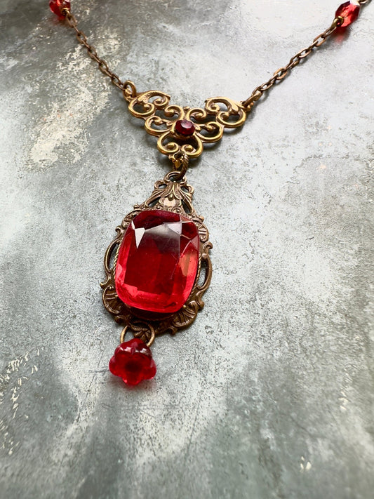 Scarlet Romance - Vintage Focal Necklace Kit - Vintaj Idaho Design - 10/1/2025 - Vintaj Live Shop ID
