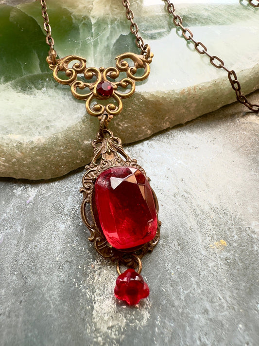 Scarlet Romance - Vintage Focal Necklace Kit - Vintaj Idaho Design - 10/1/2025 - Vintaj Live Shop ID