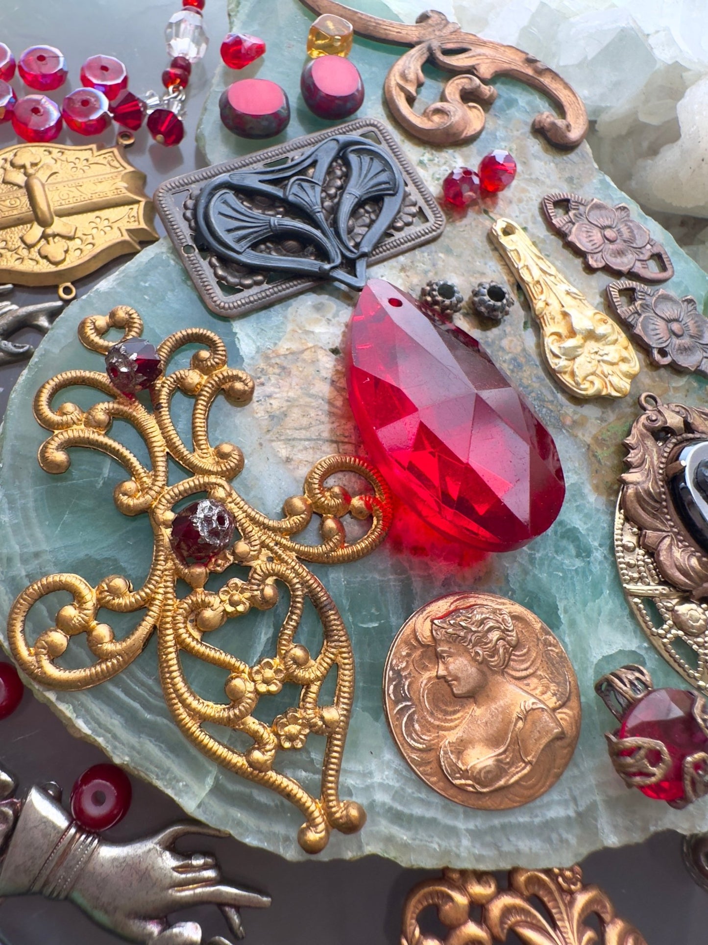Tuesday OAK Drop! 1 - One Of A Kind Curated Lot - Vintaj Idaho Design - 10/21/25 - Vintaj Live Shop ID