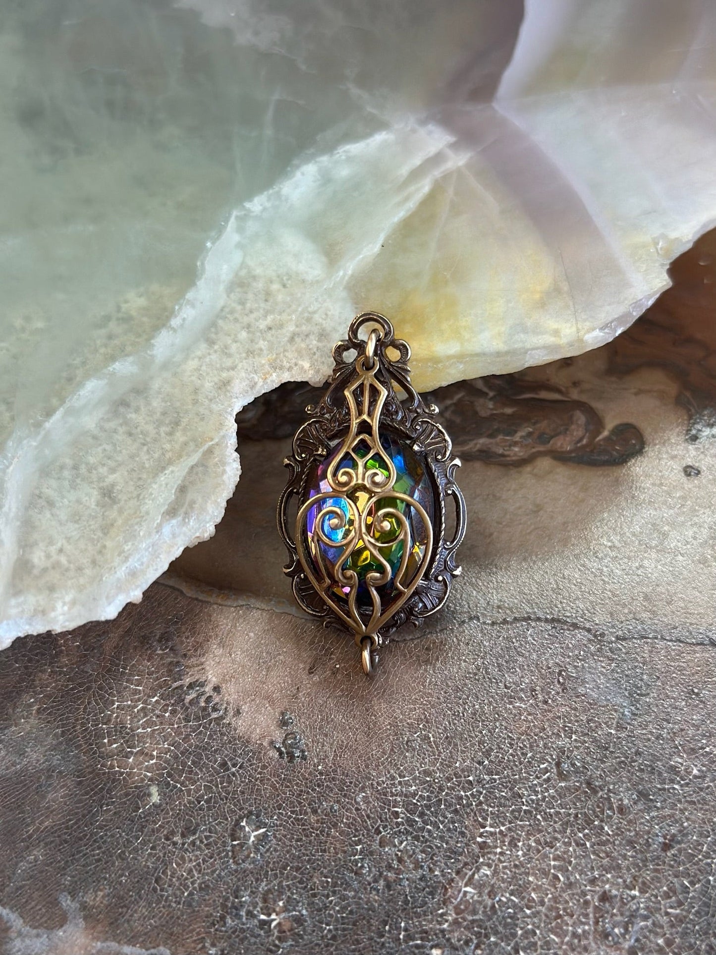 Vitrail Glass Tension Wrap Pendant Kit - Vintaj Design - 3/26/2025 - Vintaj Live Shop ID