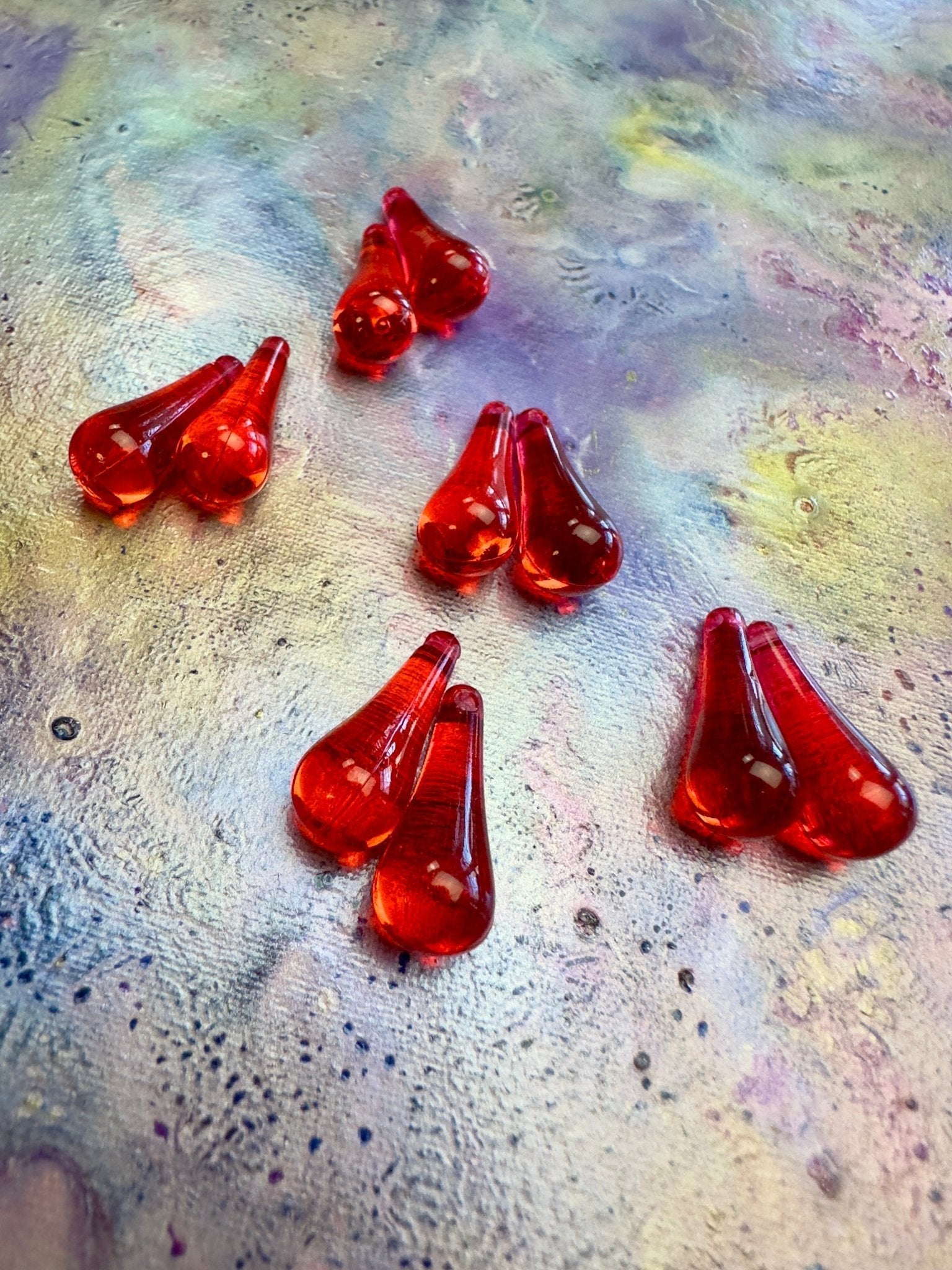 10 pcs, 20mm Red Lucite Drop - BULK UP - Vintaj Design - 1/22/25 - Vintaj Live Shop ID