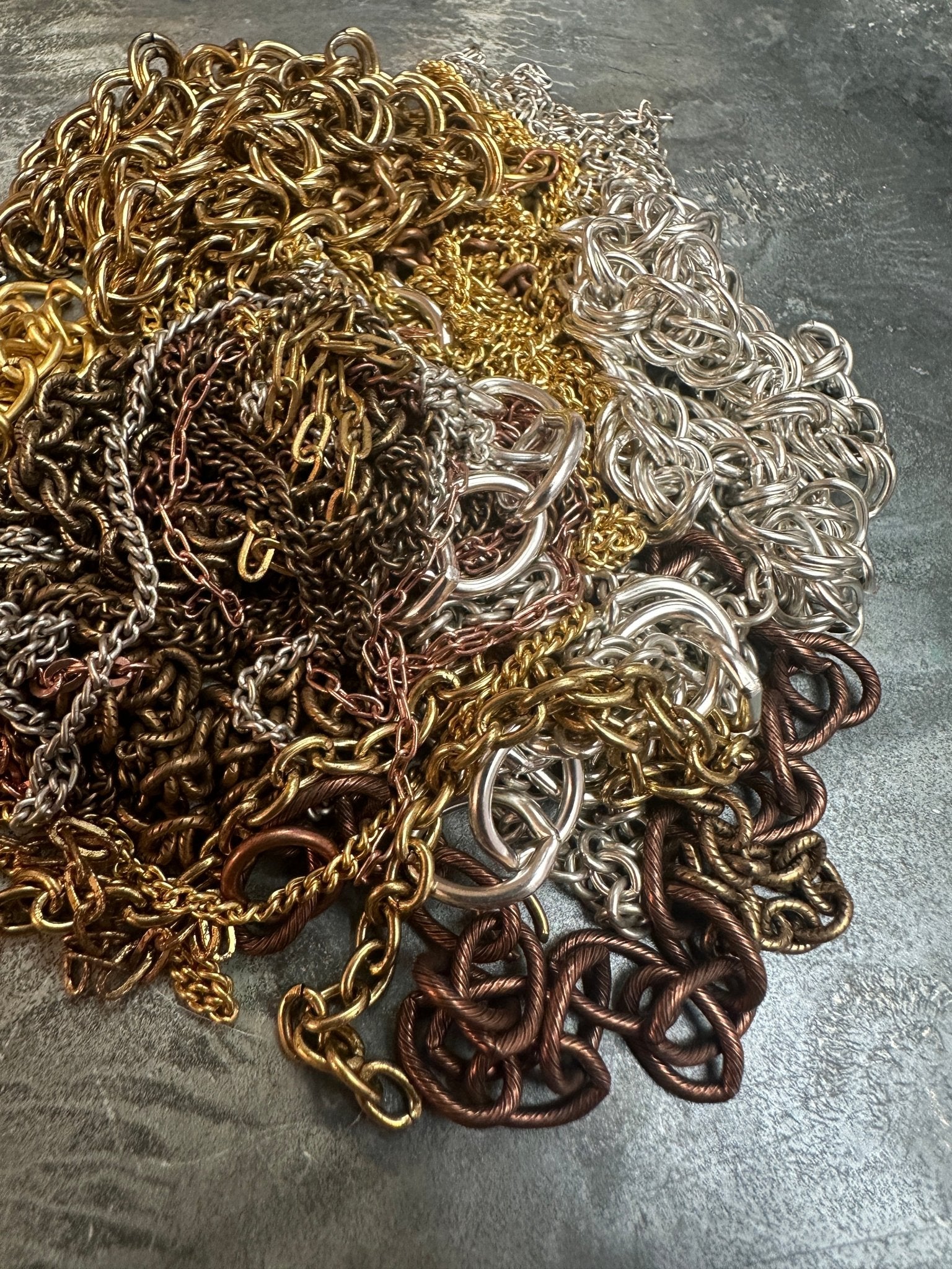 End of Spool Chain Cuts 4oz - Vintaj Design - 2/19/25 - Vintaj Live Shop