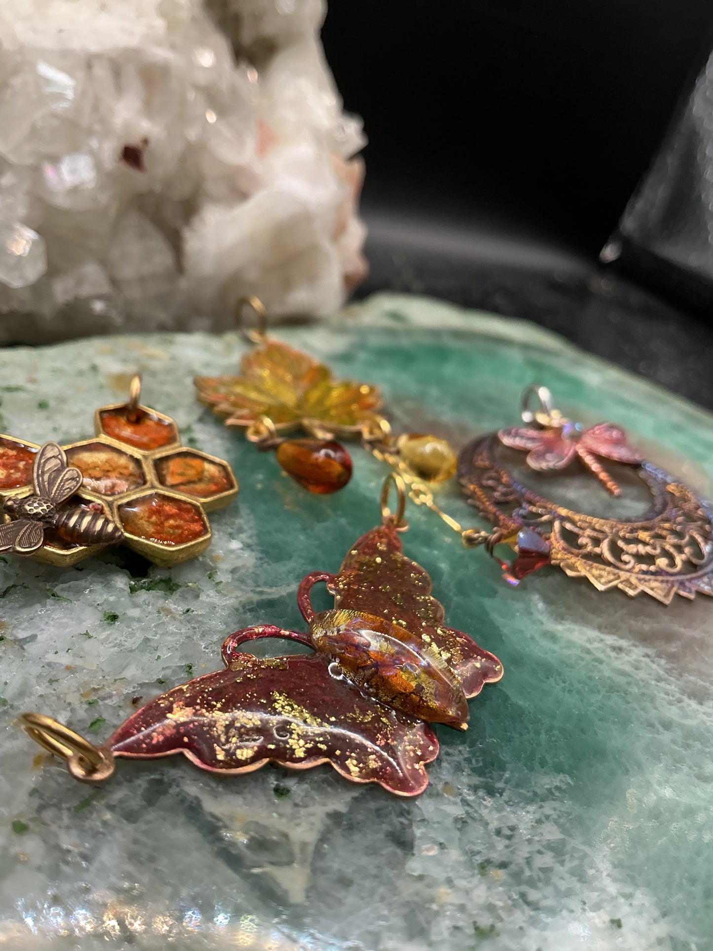Amber Flight 4 Vintage Pendant Lot - VLS Idaho - 7/3/26