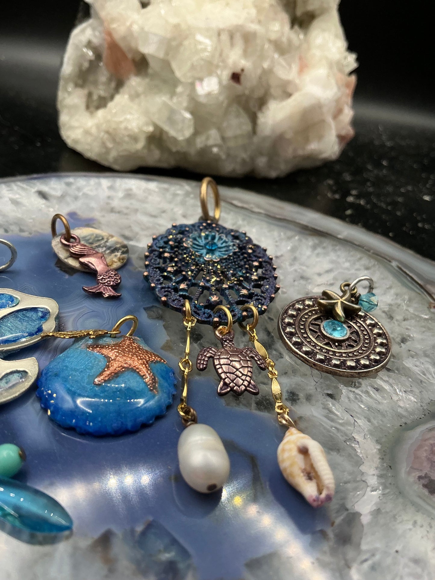 Island Reverie 5 Vintage Pendant Lot- VLS Idaho - 7/3/26