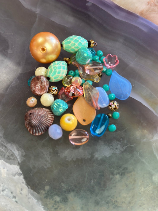 Caribbean Coral Crystal & Bead Mix - Vintaj Design - 3/26/2025 - Vintaj Live Shop