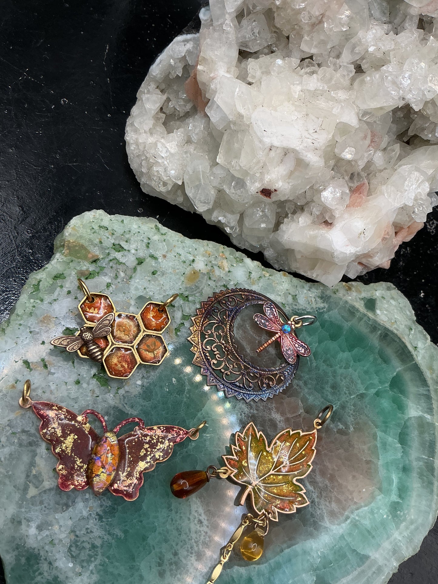 Amber Flight 4 Vintage Pendant Lot - VLS Idaho - 7/3/26