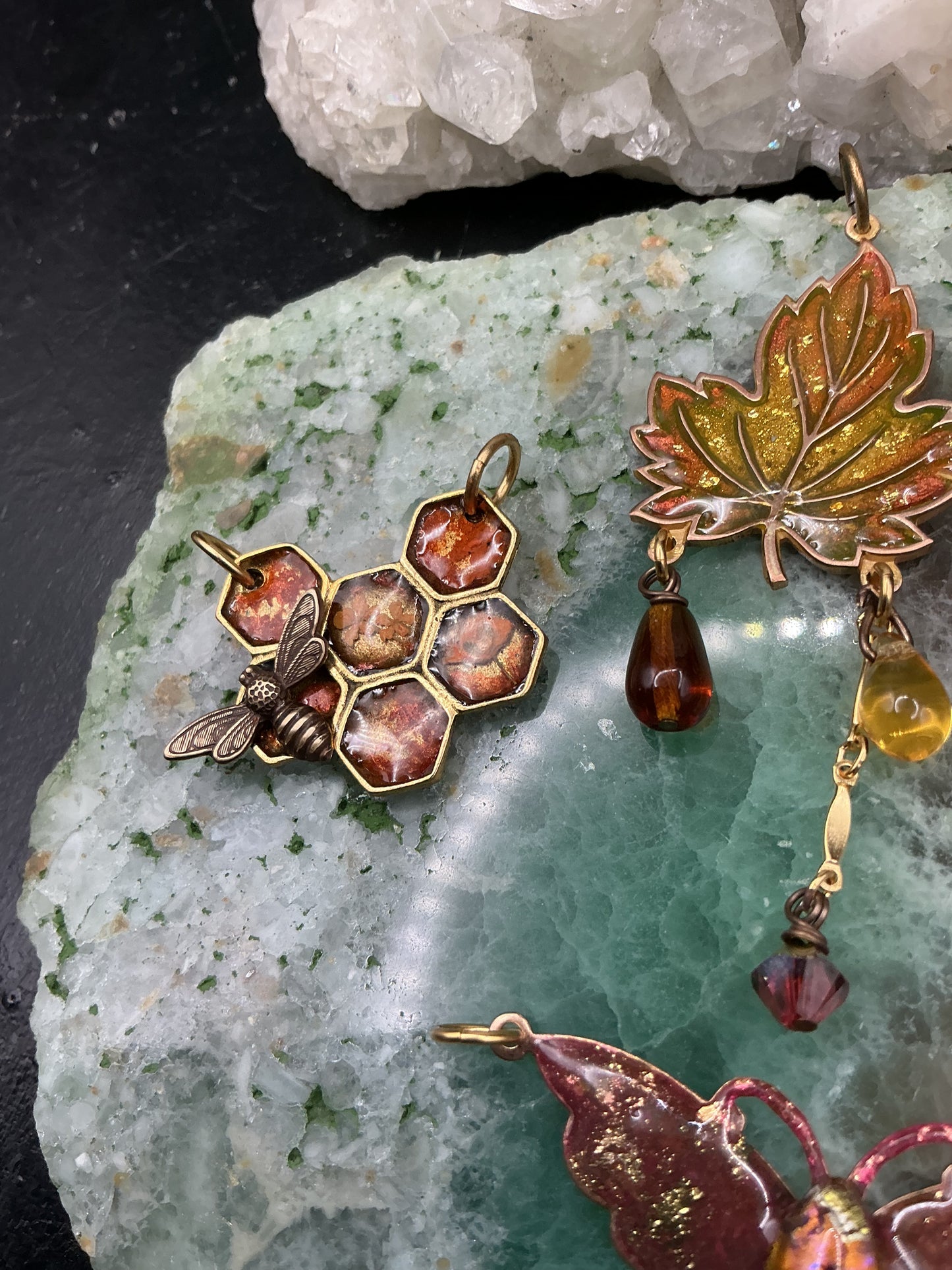 Amber Flight 4 Vintage Pendant Lot - VLS Idaho - 7/3/26