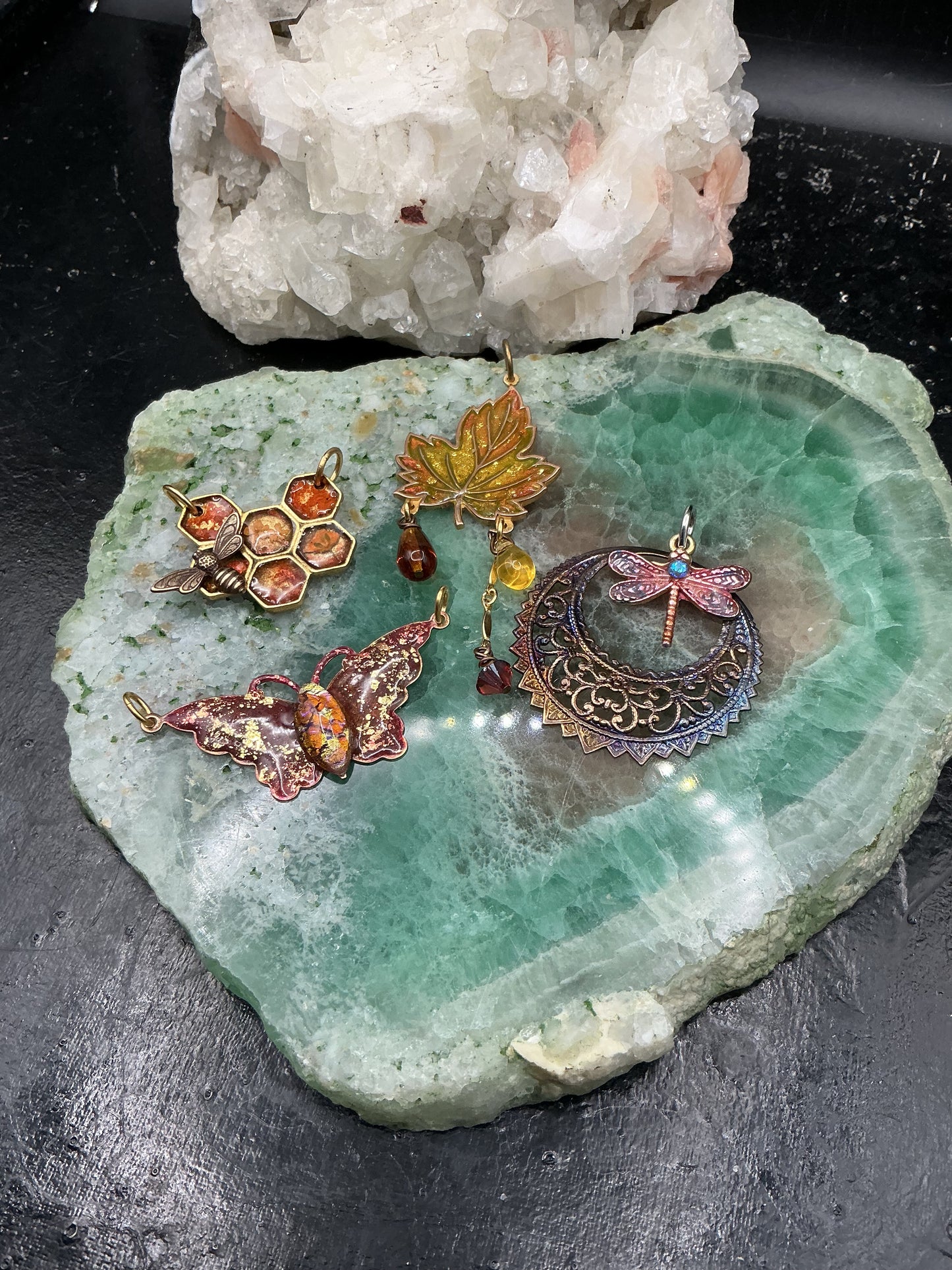 Amber Flight 4 Vintage Pendant Lot - VLS Idaho - 7/3/26