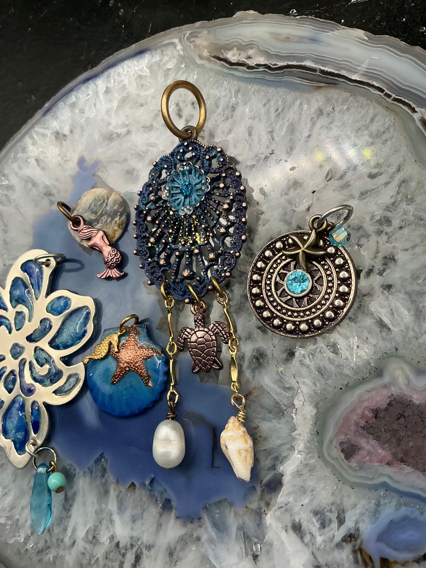Island Reverie 5 Vintage Pendant Lot- VLS Idaho - 7/3/26